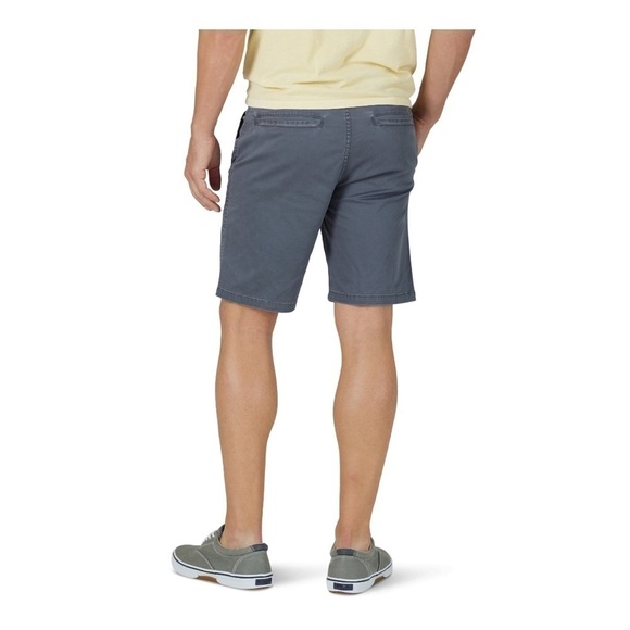 NWT-wrangler-XXL-pewter(gray)-ultra flex, flat front, straight fit shorts - Picture 2 of 15